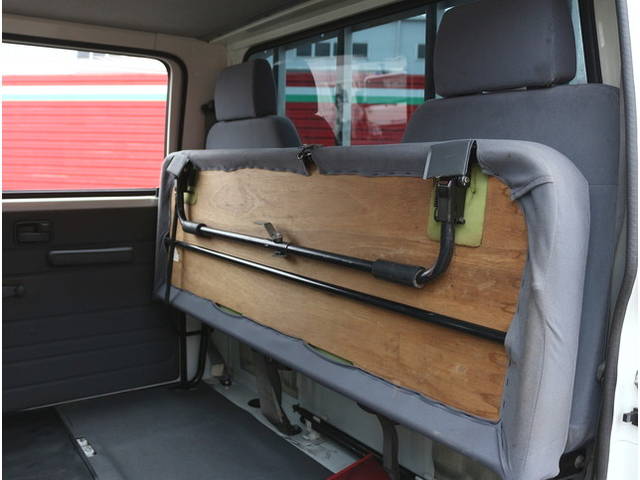 いすゞエルフダブルキャブ（Wキャブ）小型（2t・3t）[写真33]