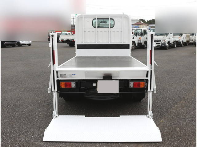 日産アトラス平ボディ小型（2t・3t）[写真14]