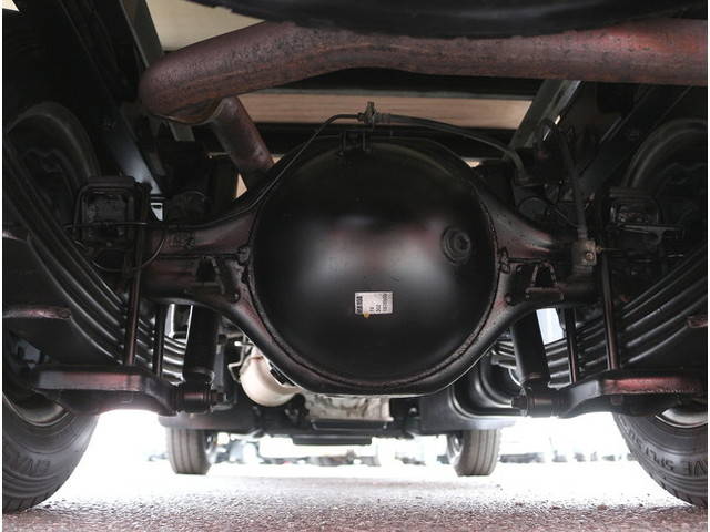 日産アトラス平ボディ小型（2t・3t）[写真23]