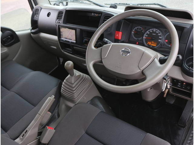 日産アトラス平ボディ小型（2t・3t）[写真27]