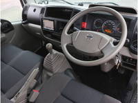 日産アトラス平ボディ小型（2t・3t）[写真28]