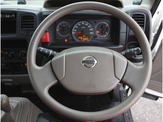 日産アトラス平ボディ小型（2t・3t）[写真30]