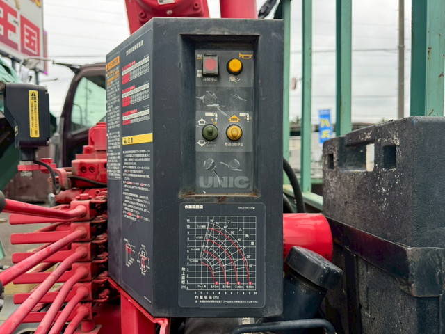 三菱ふそうキャンタークレーン4段小型（2t・3t）[写真17]