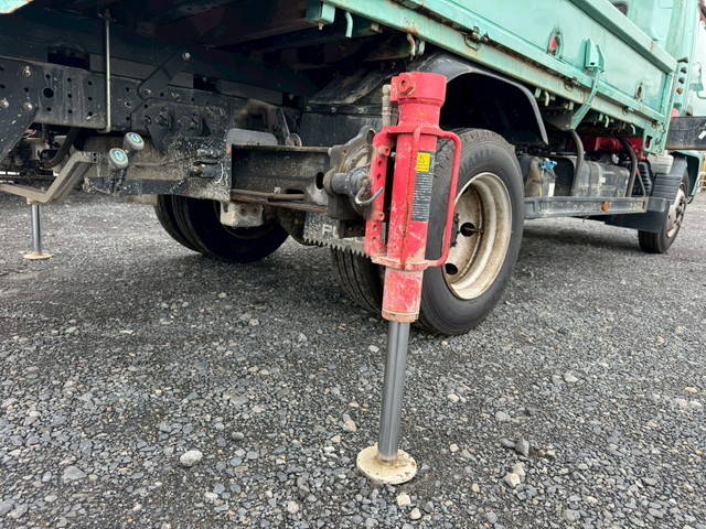 三菱ふそうキャンタークレーン4段小型（2t・3t）[写真21]