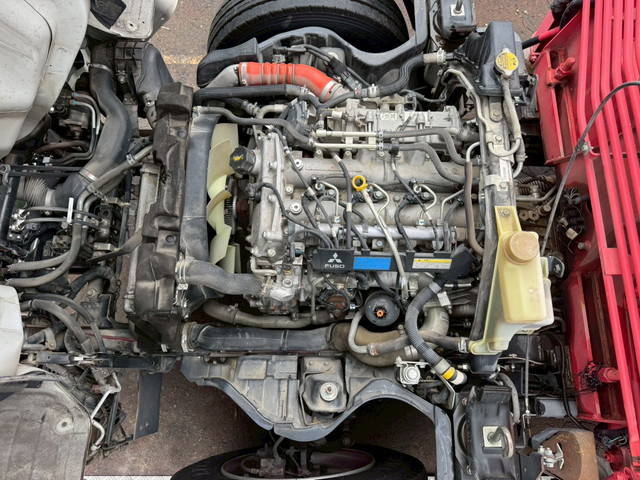 三菱ふそうキャンタークレーン4段小型（2t・3t）[写真28]