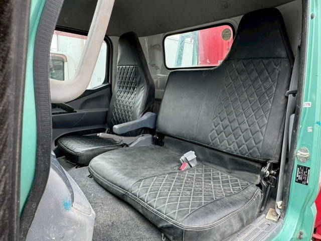 三菱ふそうキャンタークレーン4段小型（2t・3t）[写真31]