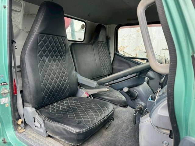 三菱ふそうキャンタークレーン4段小型（2t・3t）[写真32]