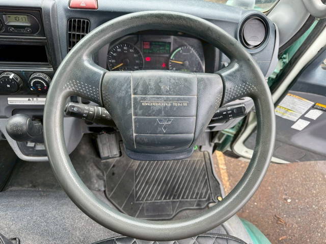 三菱ふそうキャンタークレーン4段小型（2t・3t）[写真34]