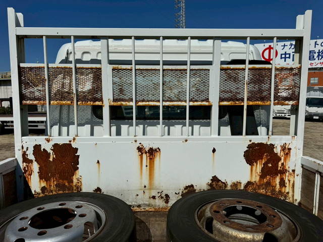 三菱ふそうファイター平ボディ増トン（6t・8t）[写真11]