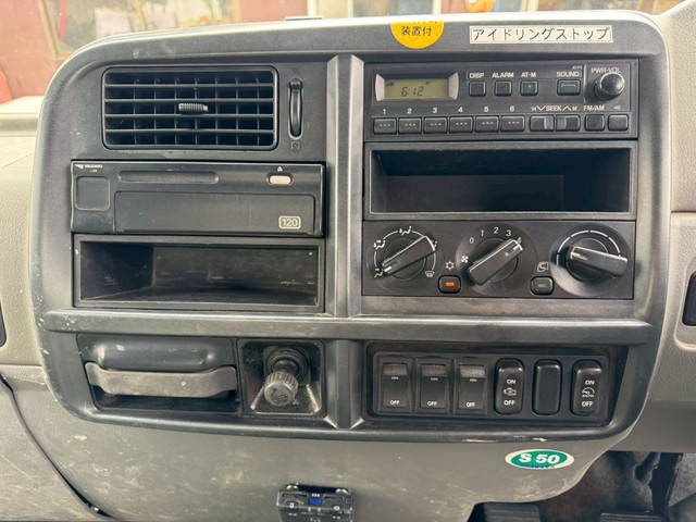 三菱ふそうファイター平ボディ増トン（6t・8t）[写真32]