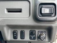 三菱ふそうファイター平ボディ増トン（6t・8t）[写真35]