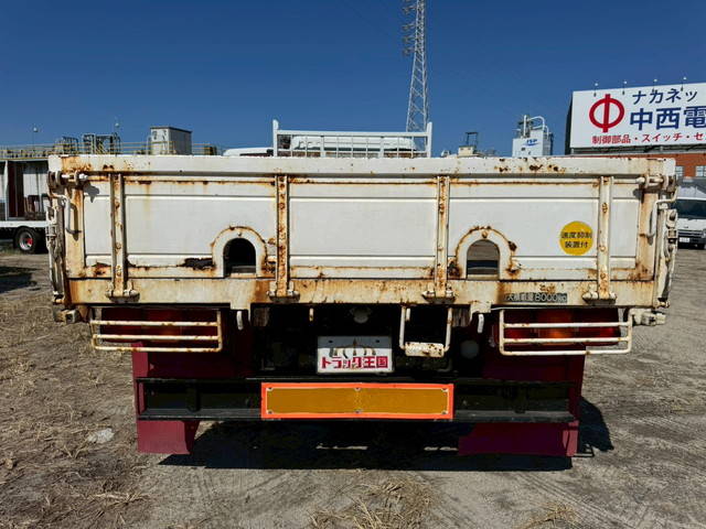 三菱ふそうファイター平ボディ増トン（6t・8t）[写真09]