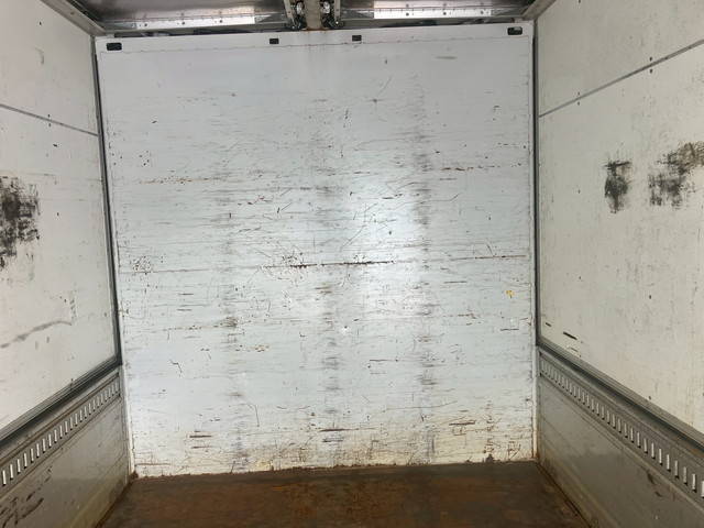 いすゞフォワードアルミウイング中型（4t）[写真12]