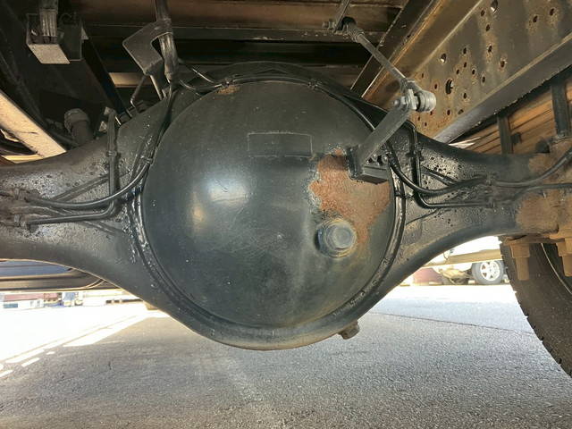 いすゞフォワードアルミウイング中型（4t）[写真23]