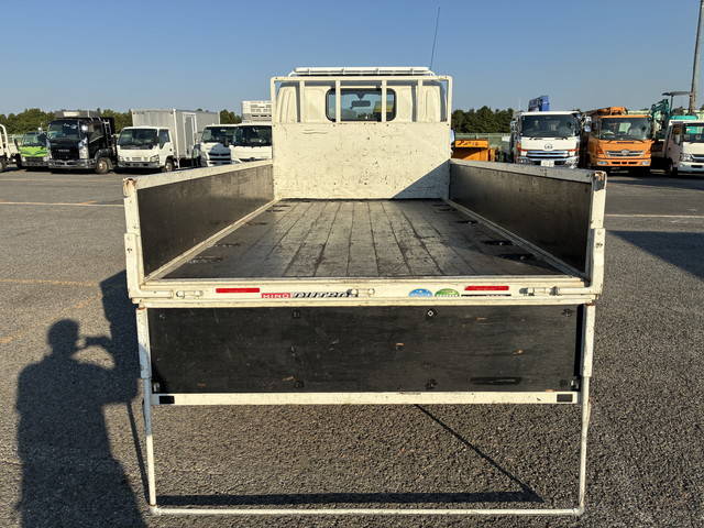 日野デュトロ平ボディ小型（2t・3t）[写真10]