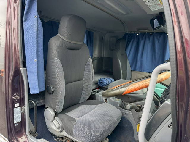 いすゞフォワードセーフティローダー増トン（6t・8t）[写真31]