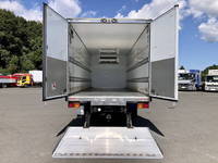 いすゞフォワード冷凍車（冷蔵車）中型（4t）[写真14]