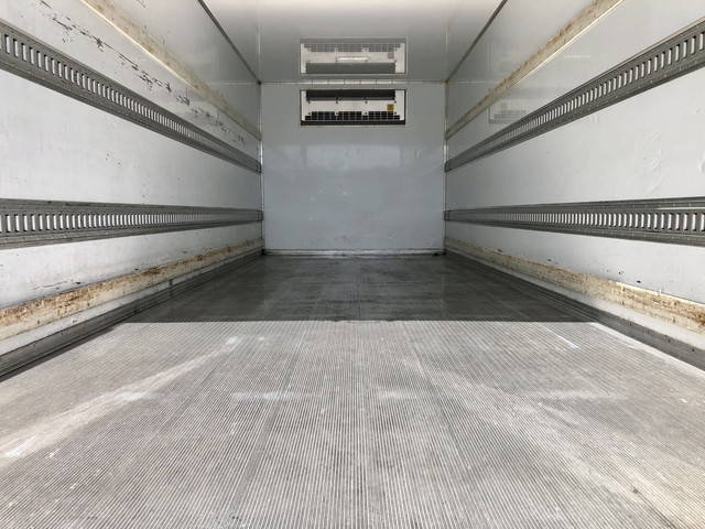 いすゞフォワード冷凍車（冷蔵車）中型（4t）[写真14]