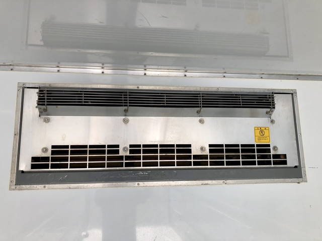 いすゞフォワード冷凍車（冷蔵車）中型（4t）[写真18]