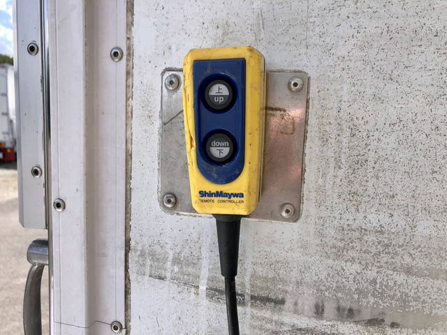 いすゞフォワード冷凍車（冷蔵車）中型（4t）[写真20]