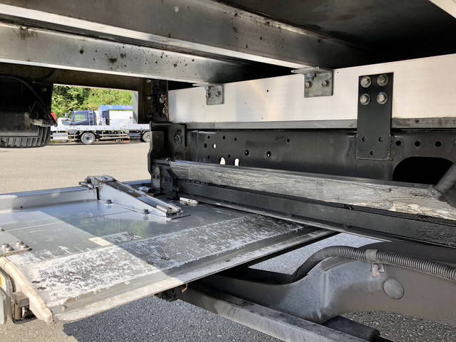 いすゞフォワード冷凍車（冷蔵車）中型（4t）[写真27]