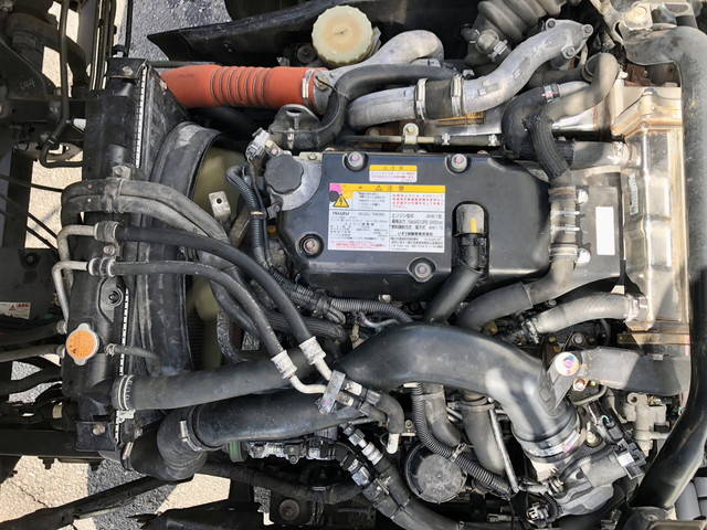 いすゞフォワード冷凍車（冷蔵車）中型（4t）[写真30]