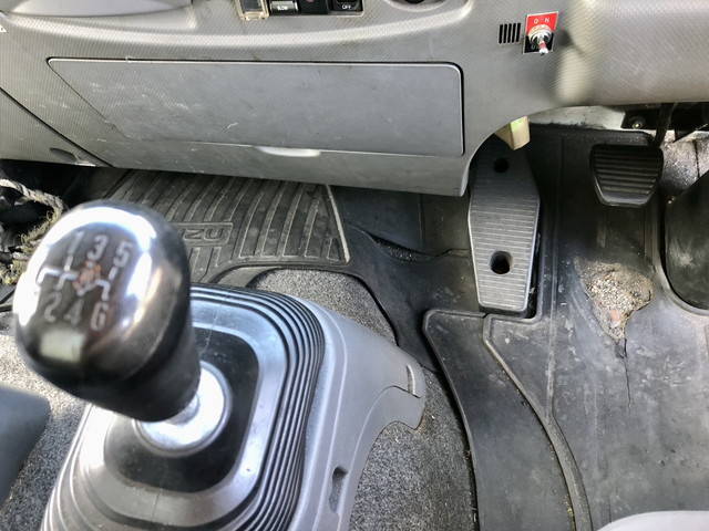 いすゞフォワード冷凍車（冷蔵車）中型（4t）[写真33]