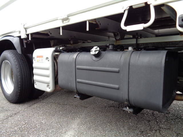 日野デュトロ平ボディ小型（2t・3t）[写真15]