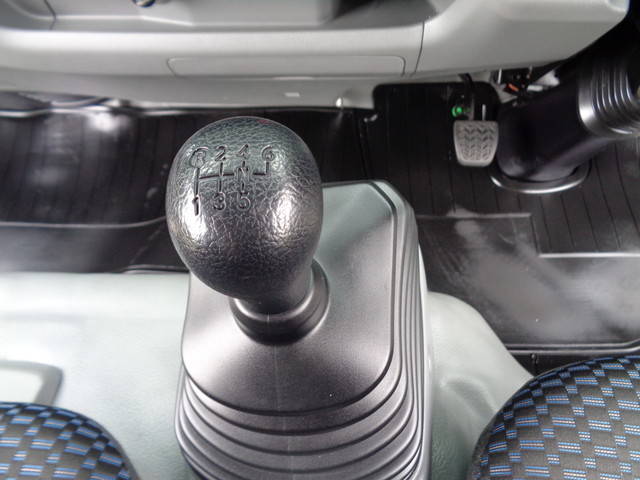 日野デュトロ平ボディ小型（2t・3t）[写真26]