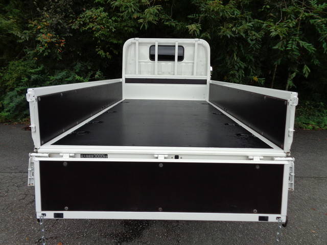 日野デュトロ平ボディ小型（2t・3t）[写真08]