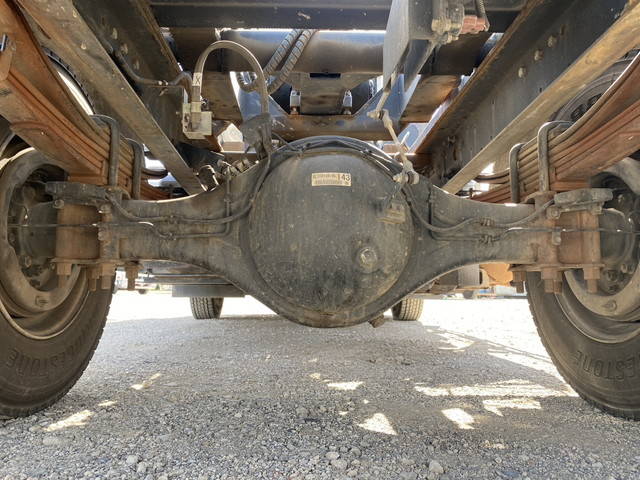 いすゞフォワードコンテナ専用車中型（4t）[写真20]