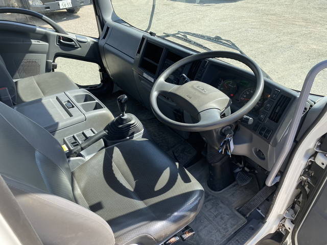 いすゞフォワードコンテナ専用車中型（4t）[写真22]