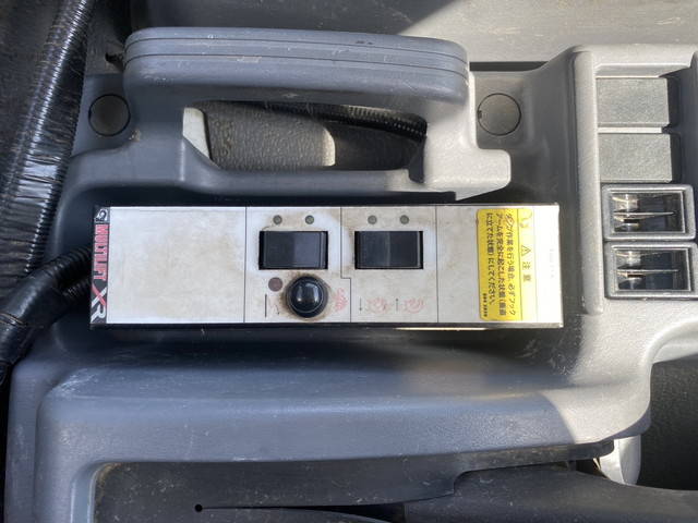 いすゞフォワードコンテナ専用車中型（4t）[写真26]