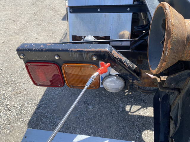 いすゞフォワードコンテナ専用車中型（4t）[写真34]