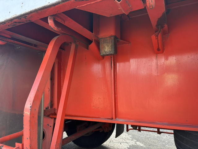 日本フルハーフその他の車種トレーラー（セミトレーラー）中型（4t）[写真27]