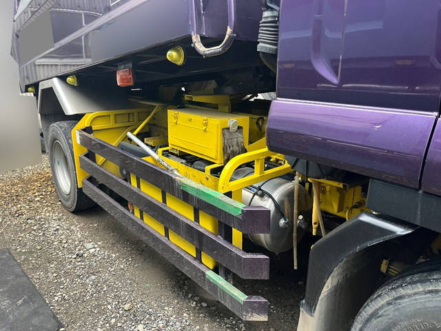 いすゞフォワードダンプ増トン（6t・8t）[写真18]