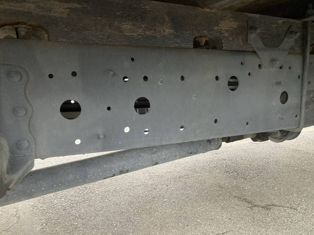 UDトラックスコンドルアルミブロック小型（2t・3t）[写真20]