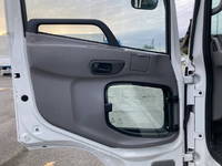 UDトラックスコンドルアルミブロック小型（2t・3t）[写真27]