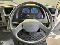 UDトラックスコンドルアルミブロック小型（2t・3t）[写真34]