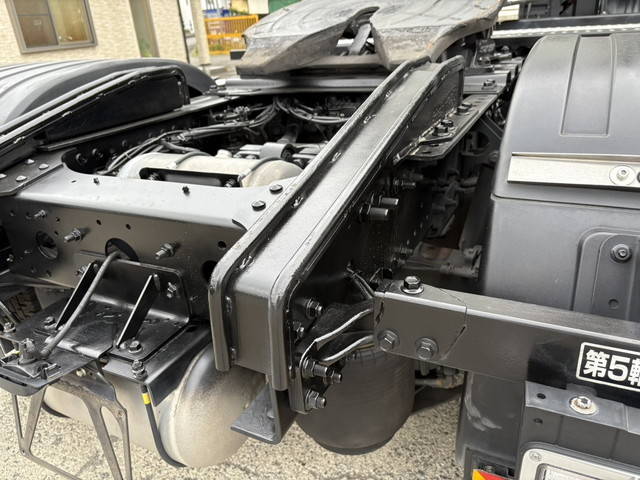 日野プロフィアトレーラーヘッド（トラクターヘッド）大型（10t）[写真11]