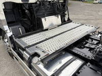 日野プロフィアトレーラーヘッド（トラクターヘッド）大型（10t）[写真13]