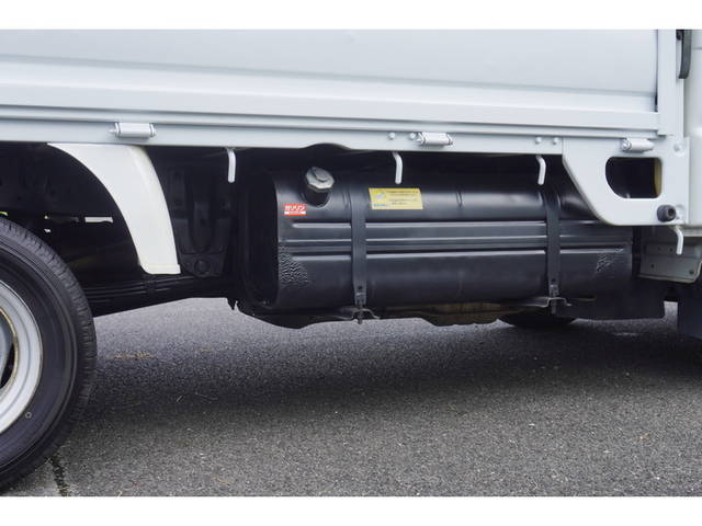 日産バネット平ボディ小型（2t・3t）[写真22]