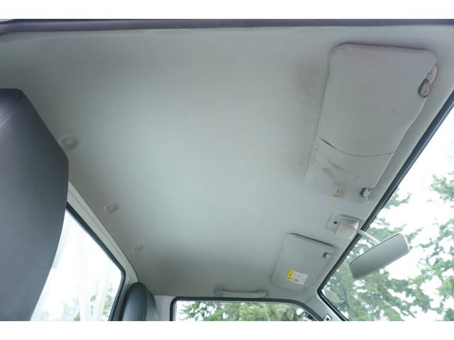 日産バネット平ボディ小型（2t・3t）[写真38]