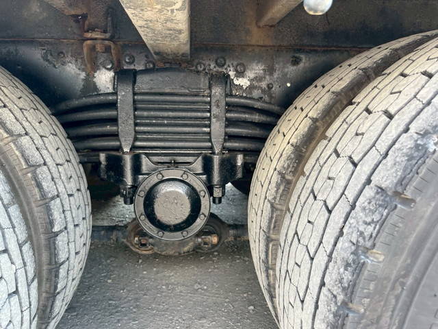 三菱ふそうスーパーグレートセルフローダー大型（10t）[写真12]