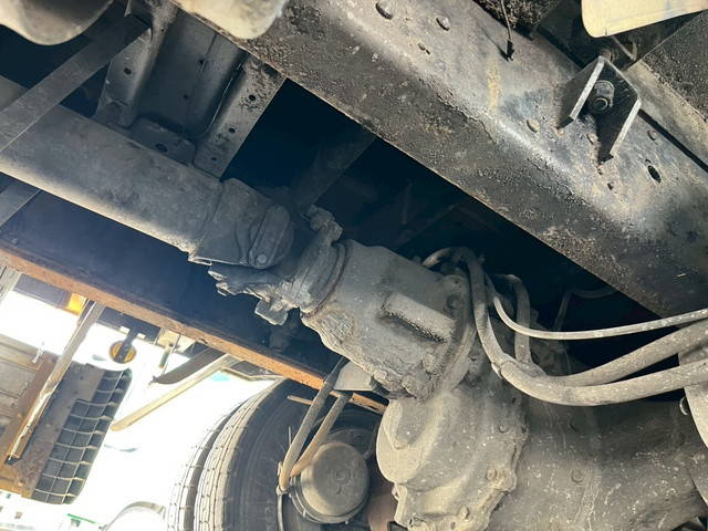 三菱ふそうスーパーグレートセルフローダー大型（10t）[写真13]