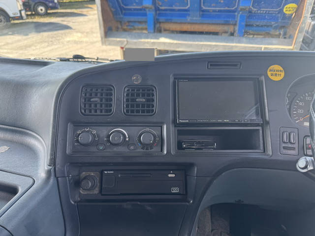 三菱ふそうスーパーグレートセルフローダー大型（10t）[写真29]