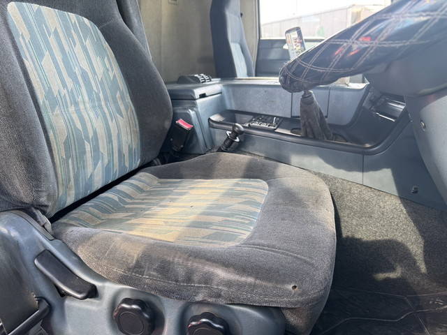 三菱ふそうスーパーグレートセルフローダー大型（10t）[写真30]