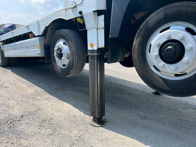 三菱ふそうスーパーグレートセルフローダー大型（10t）[写真09]