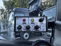 三菱ふそうキャンターパッカー車（塵芥車）小型（2t・3t）[写真18]