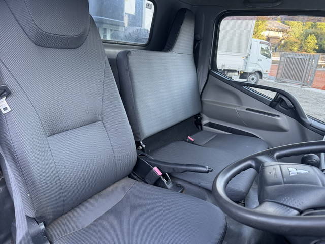 三菱ふそうキャンターパッカー車（塵芥車）小型（2t・3t）[写真18]